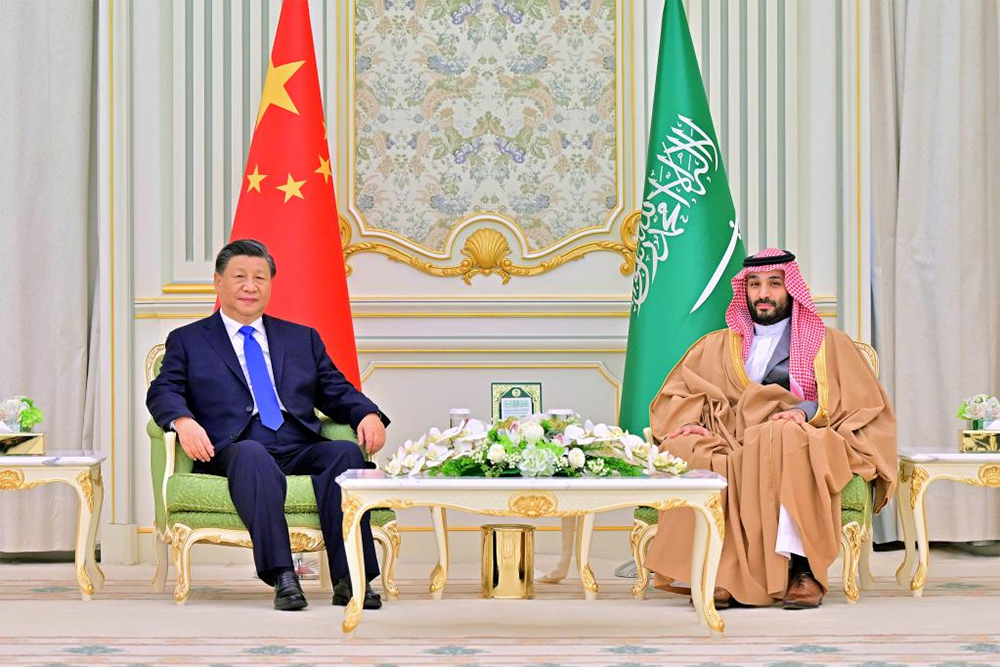 Мохаммед Бин Салман 2022. Си Цзиньпин в Саудовской Аравии. Си Цзиньпин и саудовский принц. Салман си Цзиньпин.